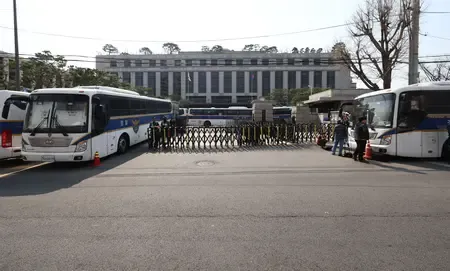 US Embassy Cautions Citizens in South Korea to Steer Clear of Large Gatherings Before Yoon's Impeachment Ruling