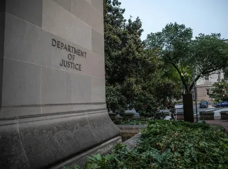 US extradites 2 Nigerians in teen sextortion deaths in NC, Mississippi