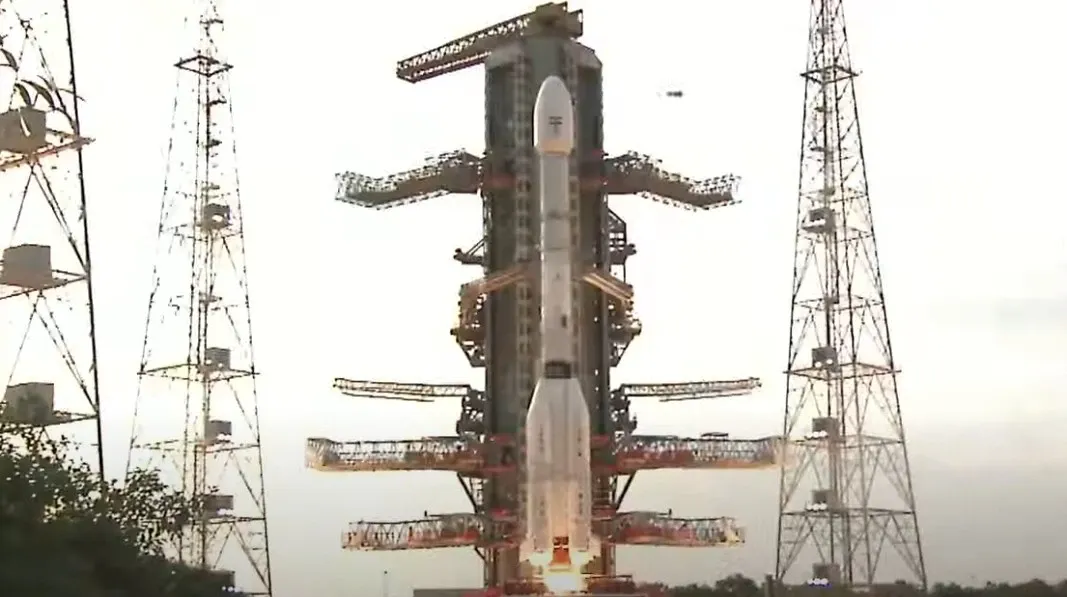 How is the US-India satellite mission NISAR monitoring Earth?