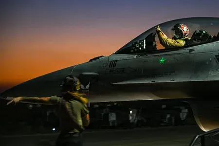 US-Iran strikes escalate: CENTCOM hits 7th night, IRGC targets Kuwait and Bahrain