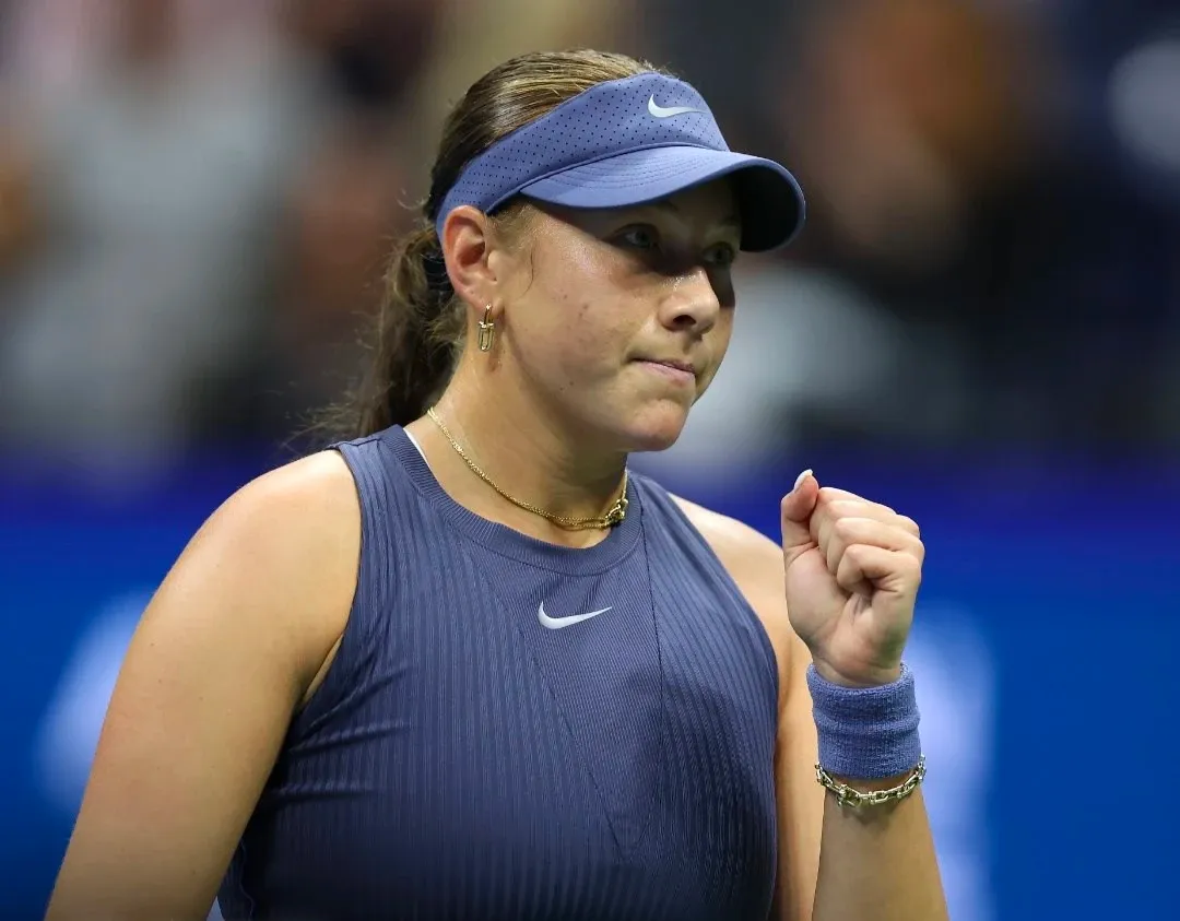 Will Anisimova Triumph Over Swiatek in Quarterfinals?