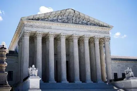 US Supreme Court lifts block on Trump mail-in voting order ahead of midterms
