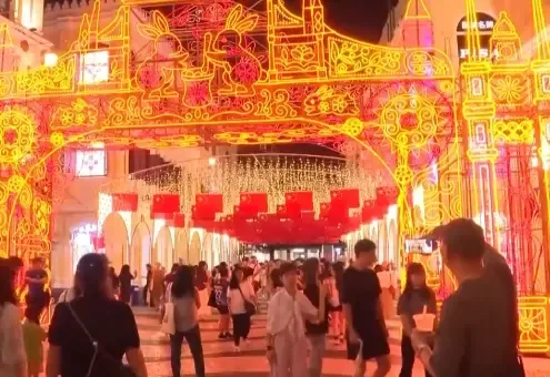 क्या उत्कृष्ट पारंपरिक संस्कृति की विरासत और परिवार-देश की भावना को सुदृढ़ बनाना आवश्यक है?