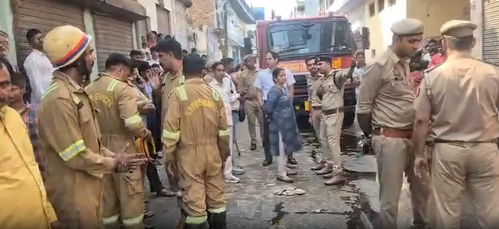 बागपत अग्निकांड: खेकड़ा में मकान-दुकान में आग से माँ-बेटी की मौत, दो झुलसे