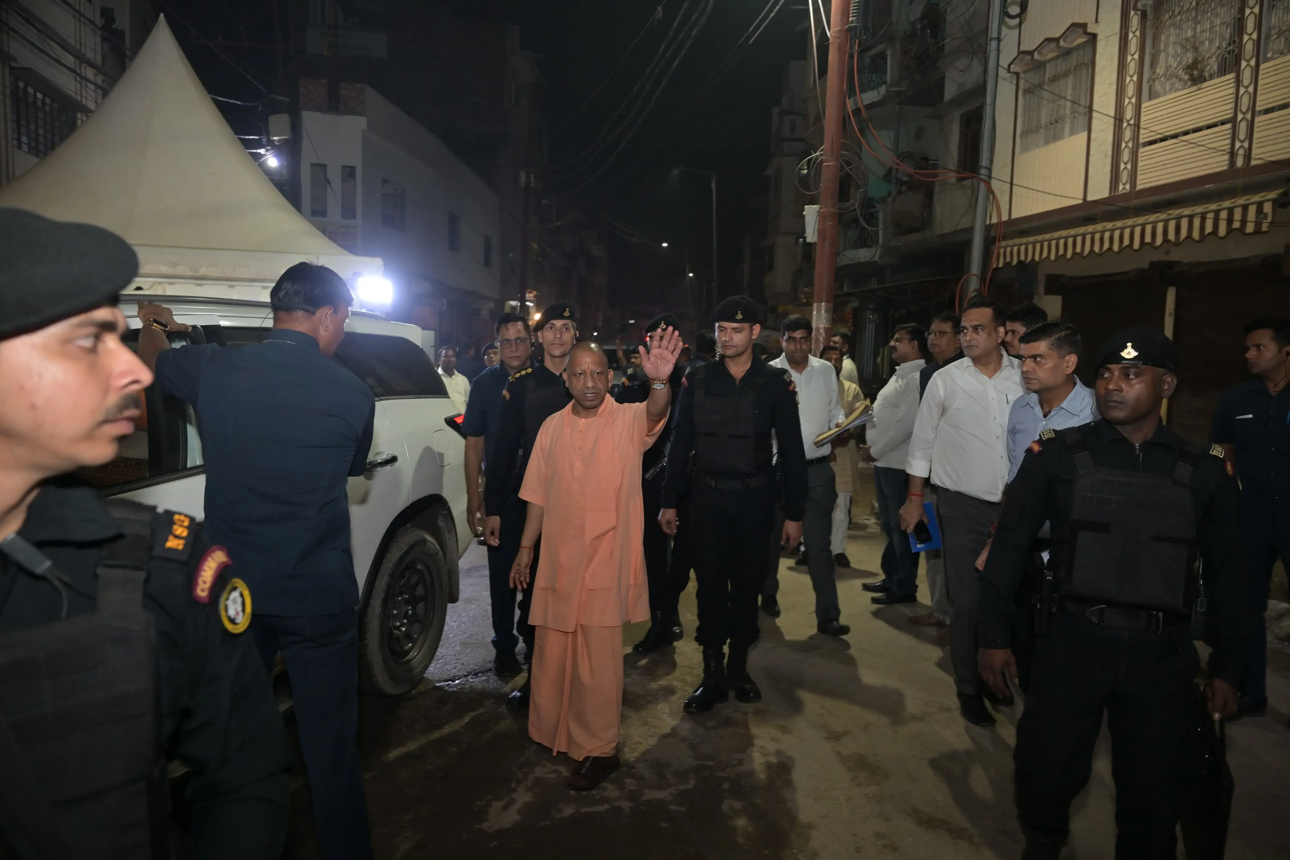 क्या गोरखपुर में विरासत गलियारे के प्रभावित दुकानदारों के लिए बनेगा कामर्शियल कॉम्प्लेक्स?