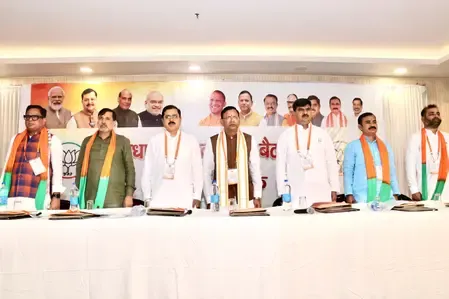 यूपी शिक्षक-स्नातक MLC चुनाव: BJP ने लखनऊ में कसी कमर, पन्ना प्रमुख और बूथ प्रबंधन की पूरी रणनीति तैयार