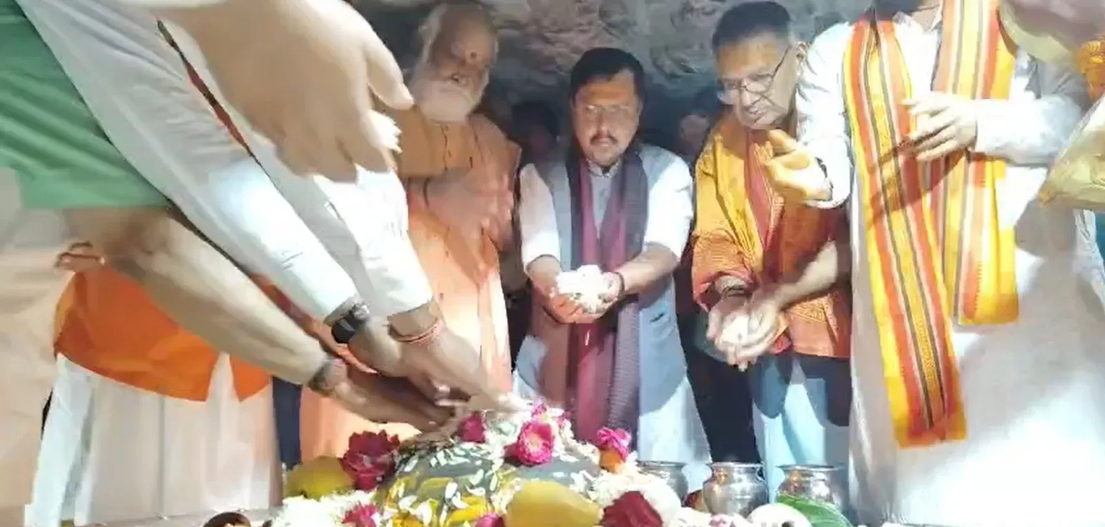 BJP President Nitin Nabin offers prayers at Tapkeshwar Mahadev Temple in Dehradun