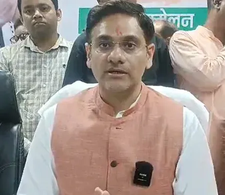 जसपुर में बास्केटबॉल कोर्ट का उद्घाटन: मंत्री सौरभ बहुगुणा बोले — जल्द मिलेगा स्टेडियम