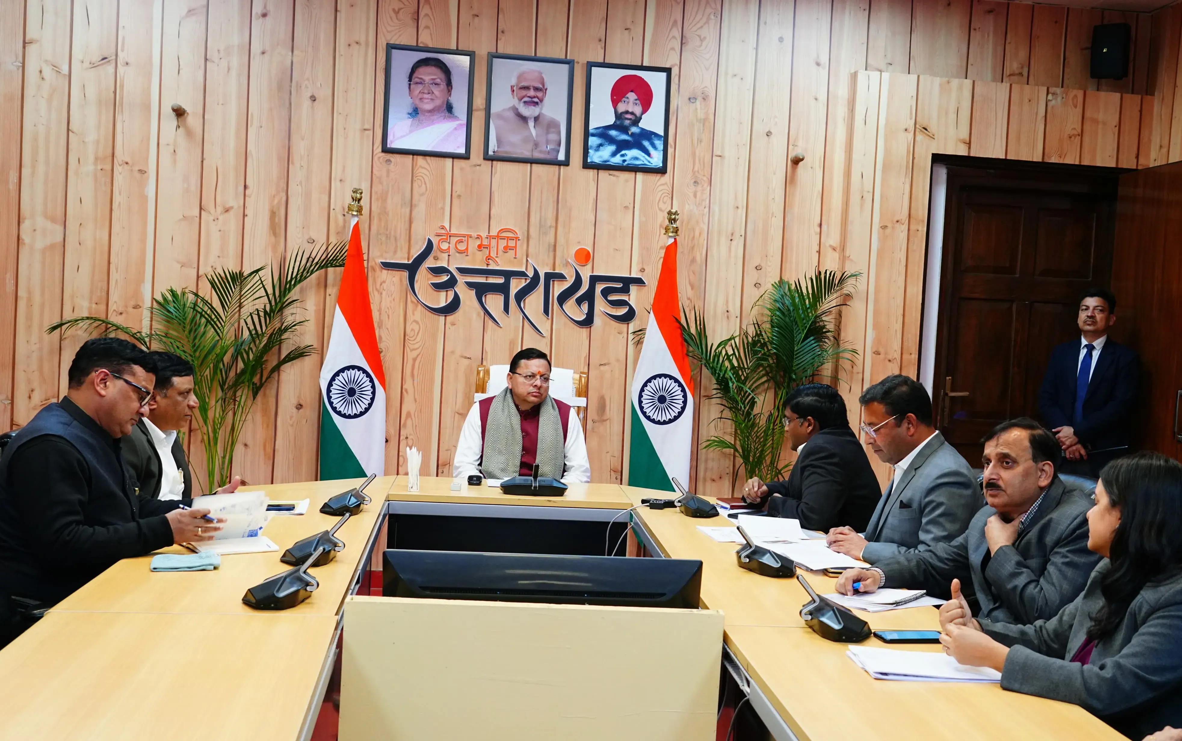 क्या उत्तराखंड के सीएम धामी ने पेंशन वितरण के लिए सख्त आदेश दिए?