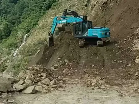 उत्तराखंड में बढ़ते भूस्खलन के पीछे मानवीय लापरवाही, भूवैज्ञानिक डॉ. एम.पी.एस. बिष्ट ने दी चेतावनी