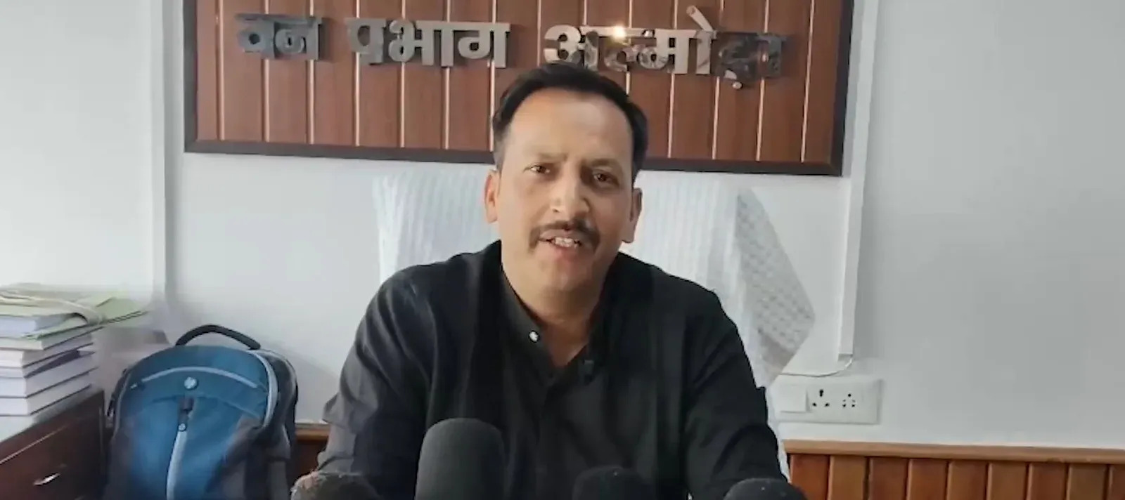 उत्तराखंड में जंगल की आग का खतरा बढ़ा: डीएफओ प्रदीप कुमार ने 51 अलर्ट में 3 हेक्टेयर क्षेत्र प्रभावित बताया