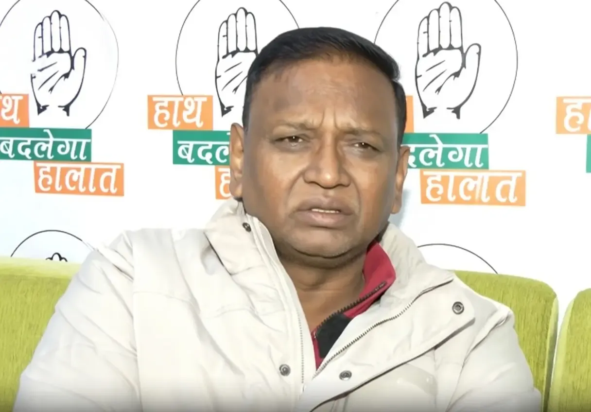 क्या गीता पाठ को अनिवार्य करना शिक्षा के स्तर को गिरा सकता है?