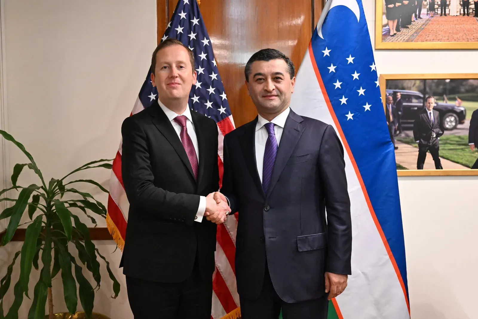 Uzbekistan FM Saidov meets US envoy Gor in New Delhi on bilateral ties