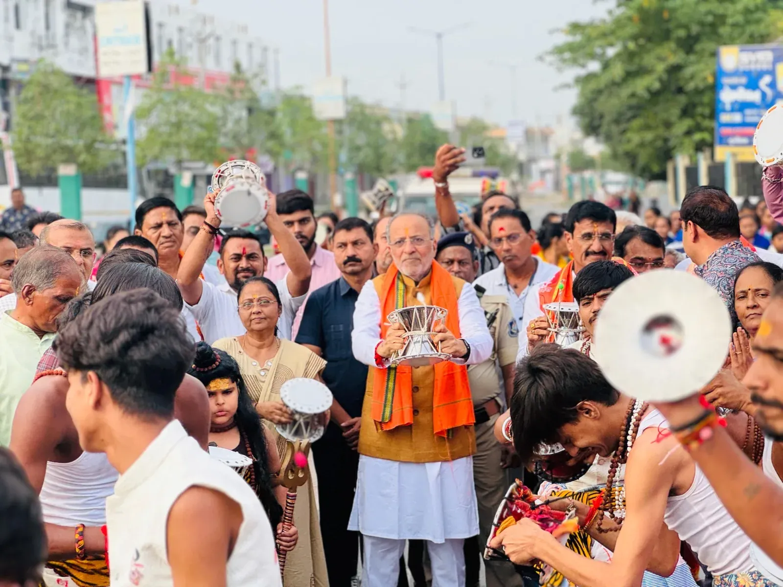 वडनगर में श्रावण उत्सव 2026: 108 कलाकारों की डमरू यात्रा, मंत्री अर्जुन मोढवाडिया रहे शामिल