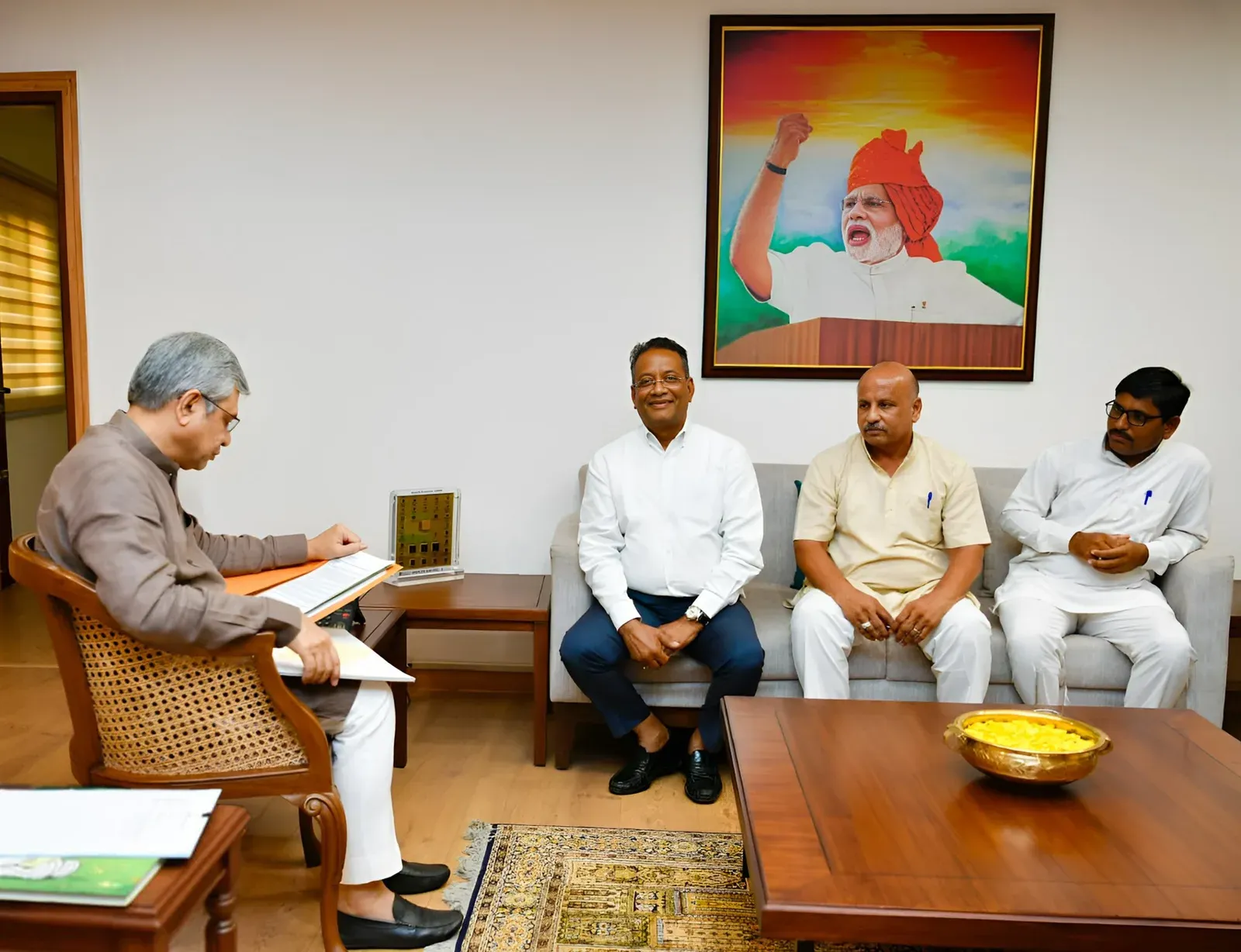 Vaishnaw confirms Pachpadra railway line on historic alignment