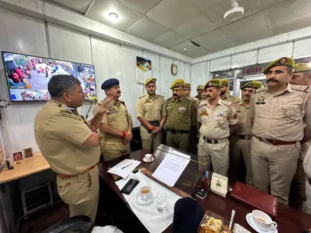 वैष्णो देवी यात्रा सुरक्षा समीक्षा: डीआईजी शिव कुमार शर्मा ने कटरा में की उच्चस्तरीय बैठक, दिए कड़े निर्देश