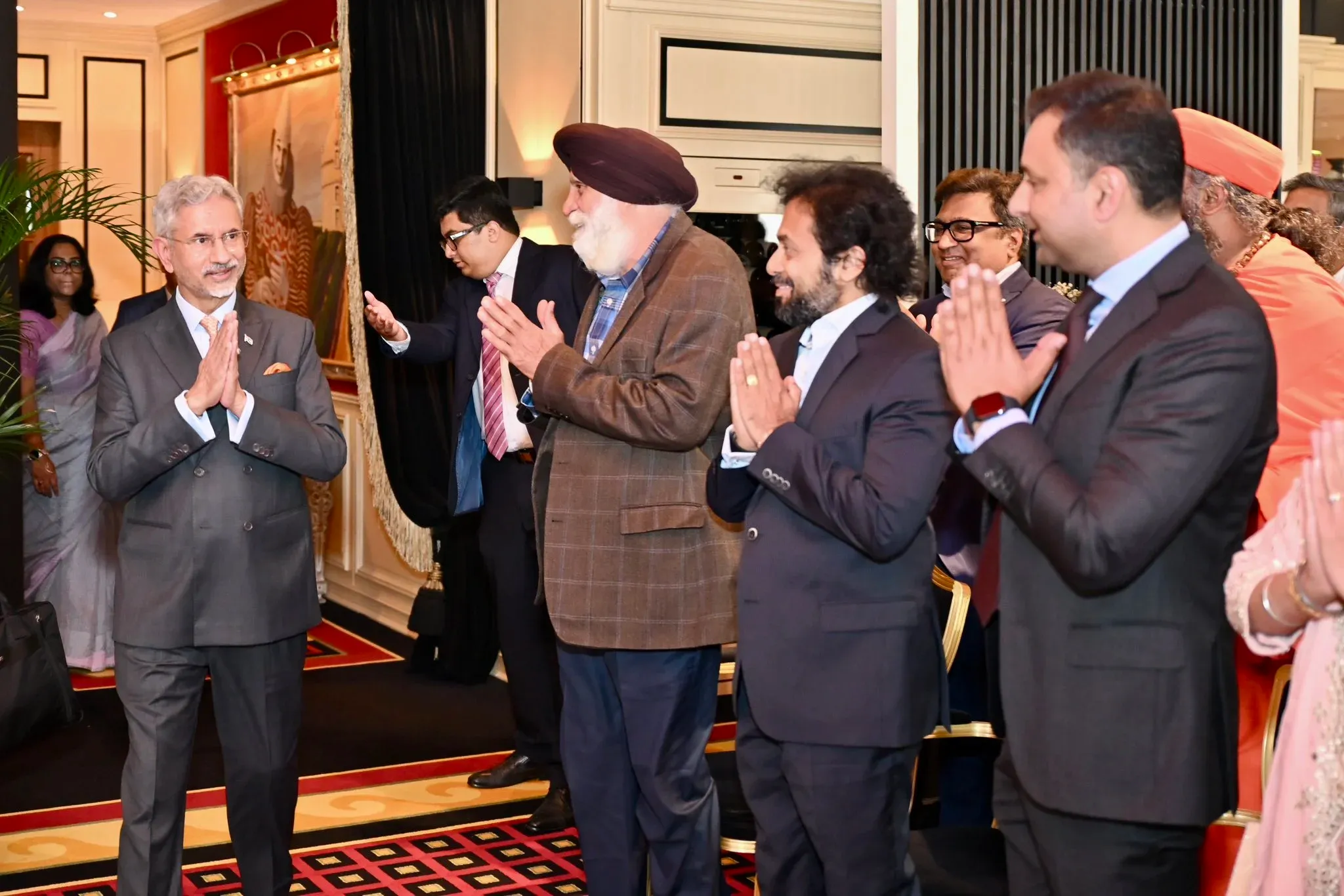 How is the diaspora enhancing India-Netherlands relations?