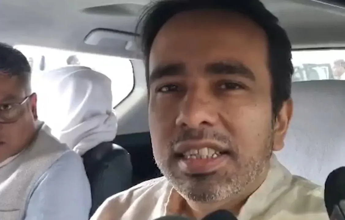 'वंदे मातरम' विवाद: सोनिया गांधी पर NDA का हमला, जयंत चौधरी से मनीषा कायंदे तक ने माफी की मांग की