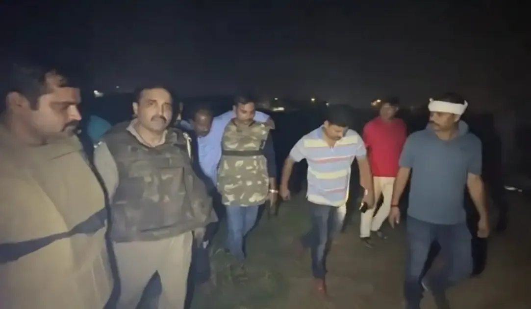 क्या वाराणसी में कॉलोनाइजर मर्डर केस से जुड़े एनकाउंटर में असलहा सप्लायर घायल हुआ?