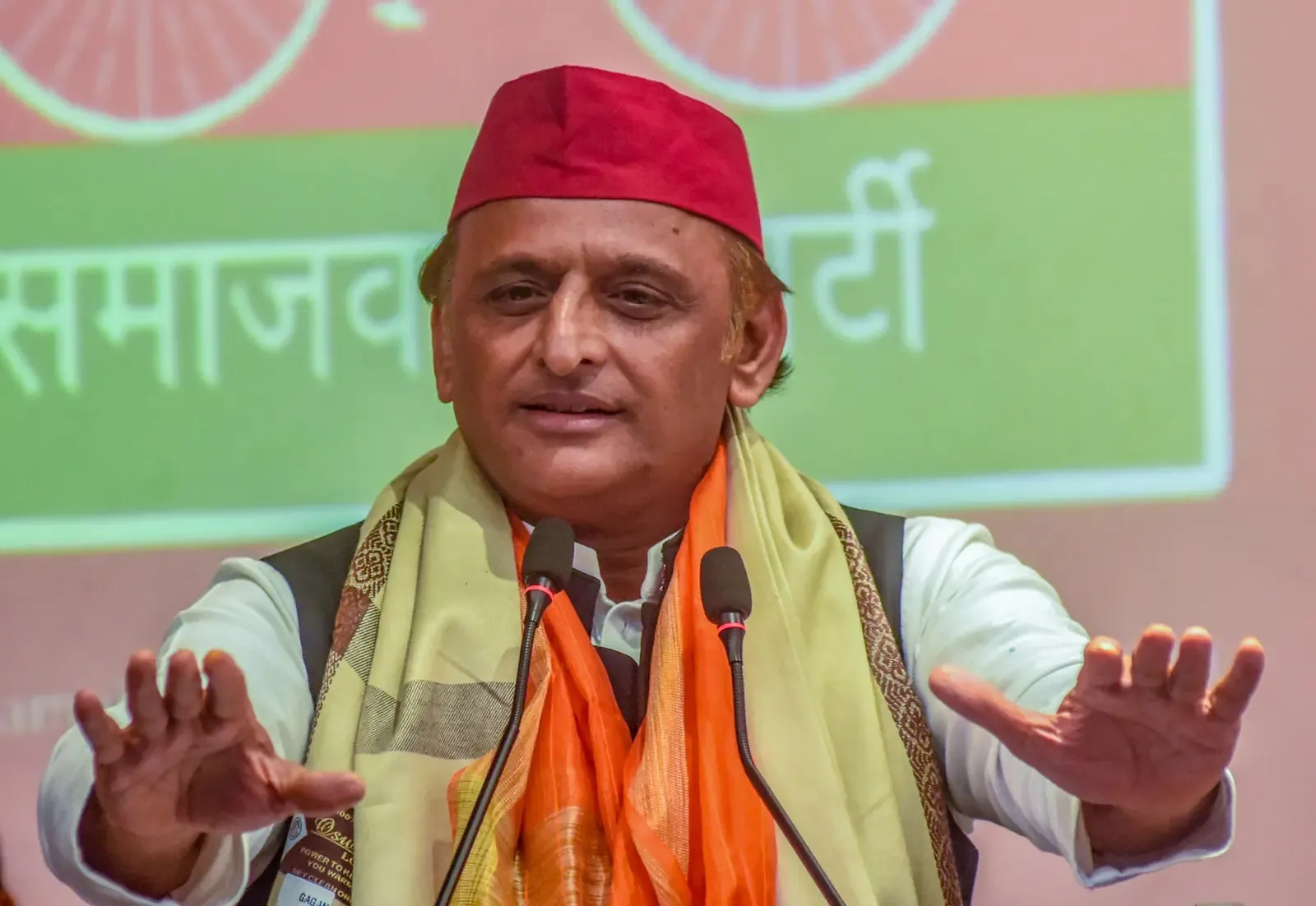 वाराणसी स्नातक सीट: सपा के आशुतोष सिन्हा आगे, BJP प्रत्याशी केदारनाथ सिंह ने माना जनादेश