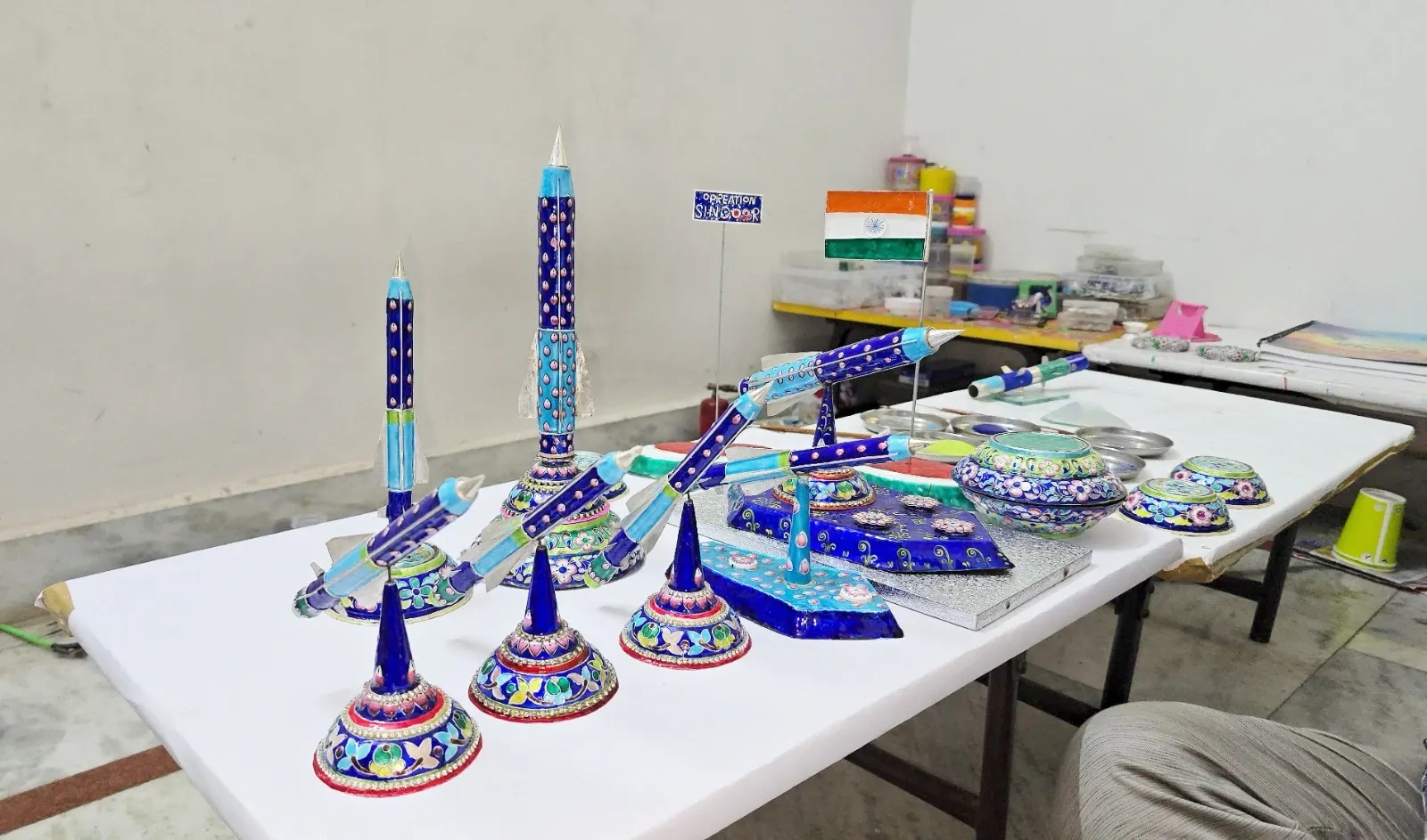 How is Varanasi’s pink enamel artisan crafting a BrahMos missile replica?