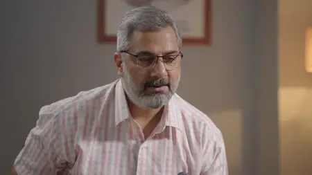 What Issues Does Varun Badola Address in Jamnapaar S2?