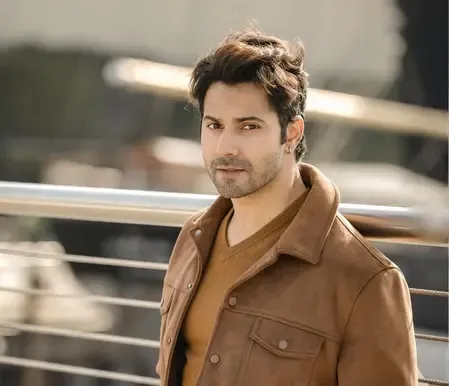 Varun Dhawan says Abhishek Kumar's ‘journey inspires him’, calls him ‘Wow’