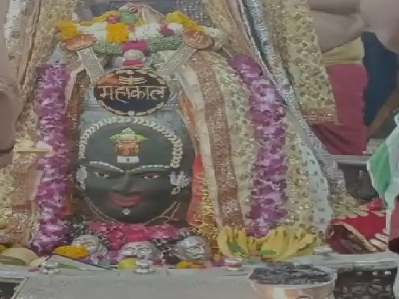 वरुथिनी एकादशी पर बाबा महाकाल का विशेष शृंगार, भक्त हुए मंत्रमुग्ध