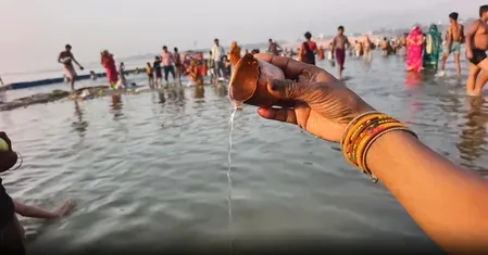 वट सावित्री व्रत और शनि अमावस्या: प्रयागराज-हरिद्वार में लाखों श्रद्धालुओं ने लगाई आस्था की डुबकी
