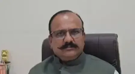 क्या देवेंद्र फडणवीस सच में 'गजनी' हैं?