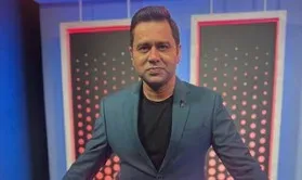 आकाश चोपड़ा का ट्रोल्स पर वार: 'पत्नियों-बच्चों को गाली देने वाले सबसे घटिया बदमाश'