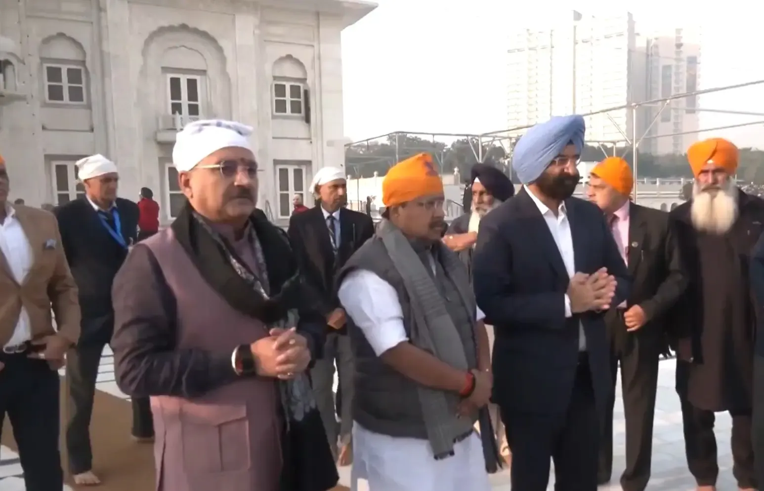 क्या वीर बाल दिवस पर भाजपा के कार्यकारी अध्यक्ष नितिन नबीन ने गुरुद्वारा बंगला साहिब में मत्था टेका?