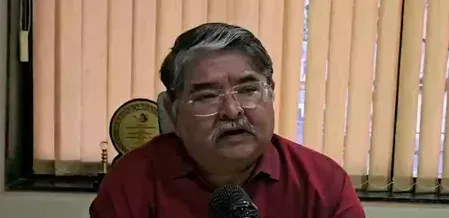 वीर सावरकर के पोते का कांग्रेस पर आरोप, राजनीतिक लाभ के लिए बदनाम करने की कोशिश