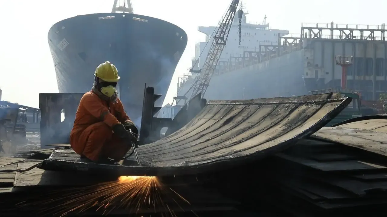 How Will VGRC Highlight Alang’s 40-Year Legacy as a Global Ship Recycling Hub?