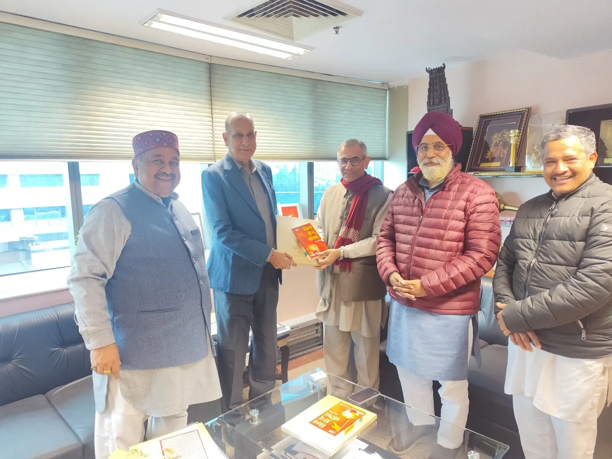 क्या विहिप ने महापौर से दिल्ली में सम्राट हेमचंद्र विक्रमादित्य का स्मारक बनाने की मांग की?