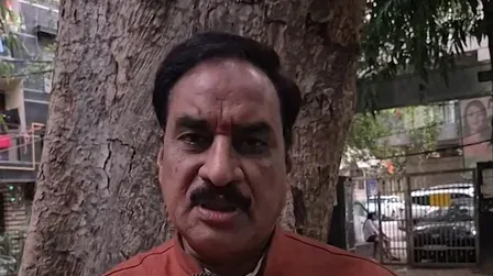 बांग्लादेश में रिटायर्ड हिंदू शिक्षक और परिवार की हत्या पर वीएचपी का आक्रोश, सख्त कार्रवाई की माँग