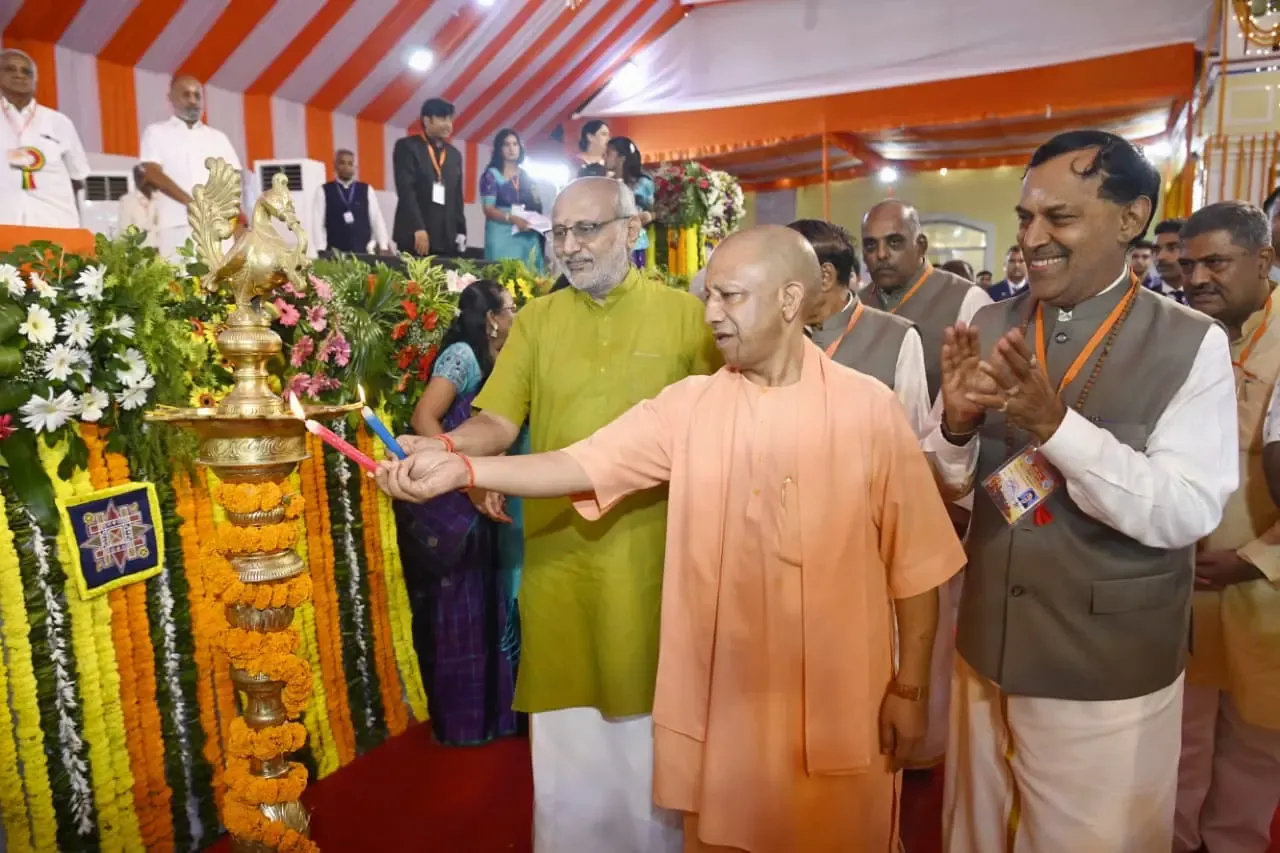 Why is Vice President CP Radhakrishnan Celebrating the Kashi-Tamil Nadu Cultural Link?