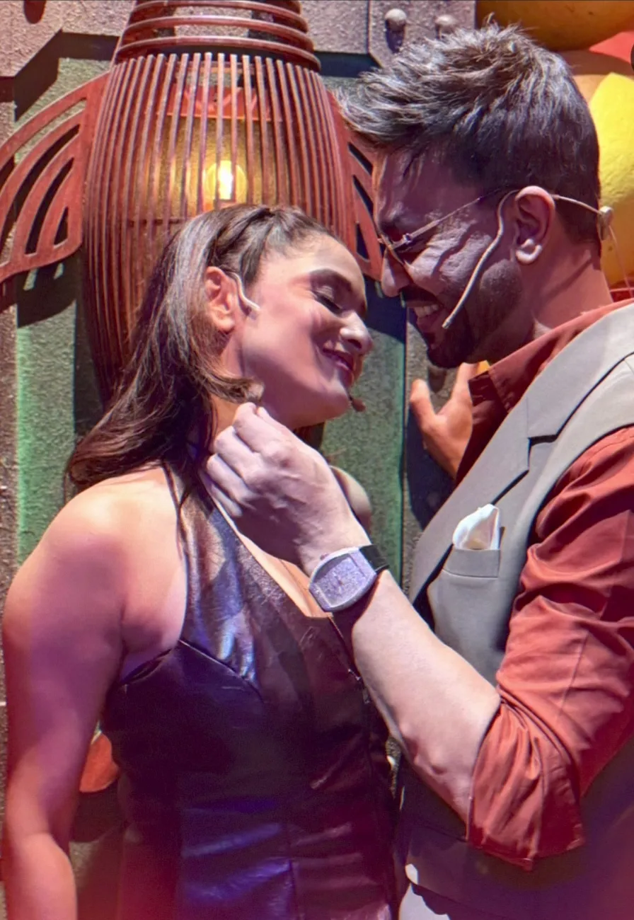 Did Vicky Jain Steal a Romantic Moment with ‘Baiko’ Ankita Lokhande on the Sets of ‘Laughter Chefs’?