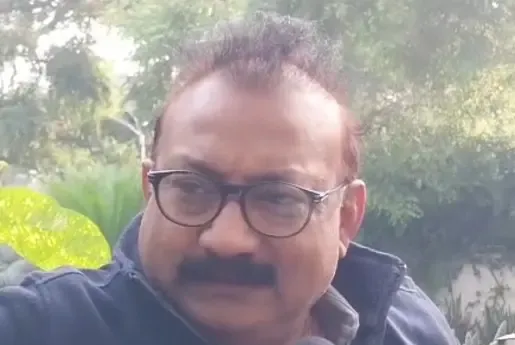 क्या बिहार में करारी हार के बाद राजद और लालू प्रसाद परिवार पर संकट के बादल हैं?