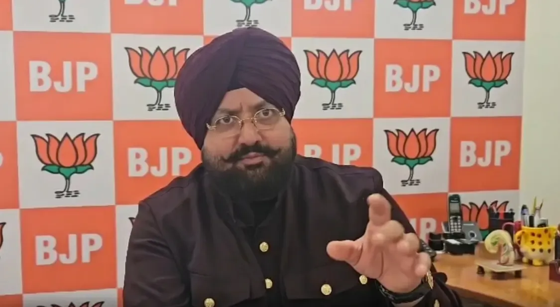 क्या आतिशी विधानसभा में रहने के लायक नहीं हैं? फतेह जंग बाजवा का बयान