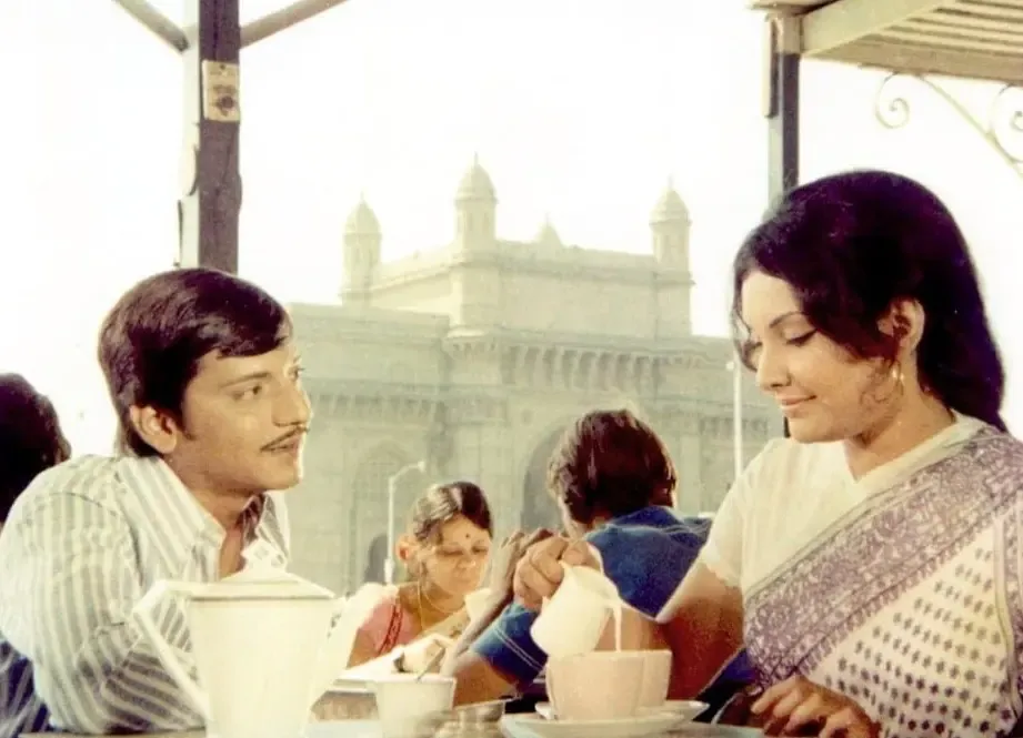 क्या विद्या सिन्हा ने 18 साल की उम्र में मॉडलिंग से बॉलीवुड में कदम रखा?