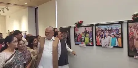 विजय रूपाणी की पहली जयंती पर श्रद्धांजलि, राजकोट में तस्वीरों की प्रदर्शनी से जीवंत हुई यादें