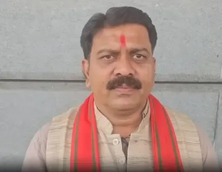 क्या विजय शर्मा ने शकील अहमद के बयान का समर्थन करते हुए राहुल गांधी को सुधारने की सलाह दी?