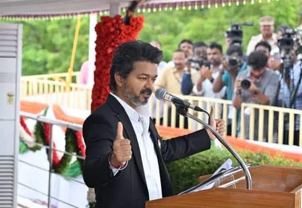 Vijay's maiden I-Day address: TN rights, zero corruption, 717 TASMAC outlets shut