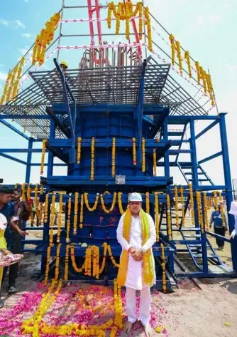 राजस्थान के मुख्यमंत्री ने बूंदी में चंबल एक्वाडक्ट के निर्माण का निरीक्षण किया