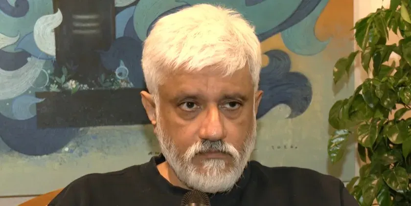 विक्रम भट्ट ने की PM मोदी की नेतृत्व शैली की तारीफ, बोले- 'भारत अब झुकने वाला नहीं'