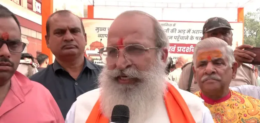 दीपावली सीजन पर विपक्षी प्रदर्शनों का असर: व्यापारियों ने जताई नाराज़गी, ₹1 लाख करोड़ के कारोबार पर संकट