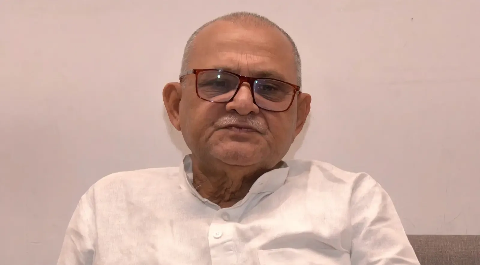 विपक्ष पर विदेशी फंडिंग के आरोप सही हैं तो अमित शाह कार्रवाई क्यों नहीं करते: सपा सांसद सनातन पांडे