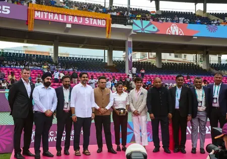 विशाखापत्तनम: एसीए-वीडीसीए स्टेडियम में मिताली राज स्टैंड और रावी कल्पना गेट का अनावरण