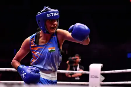 विश्व मुक्केबाजी चैंपियनशिप : मीनाक्षी, जैस्मीन, नूपुर ने फाइनल में बनाई जगह 